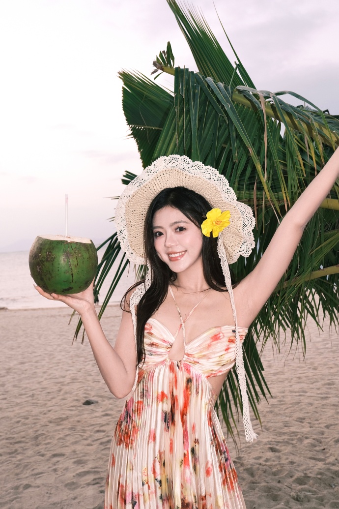 名侦探柯南：黑铁的鱼影 封面